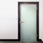 Unsere Glaser unterstützen Sie von der Beratung bis zur Montage vom Glas